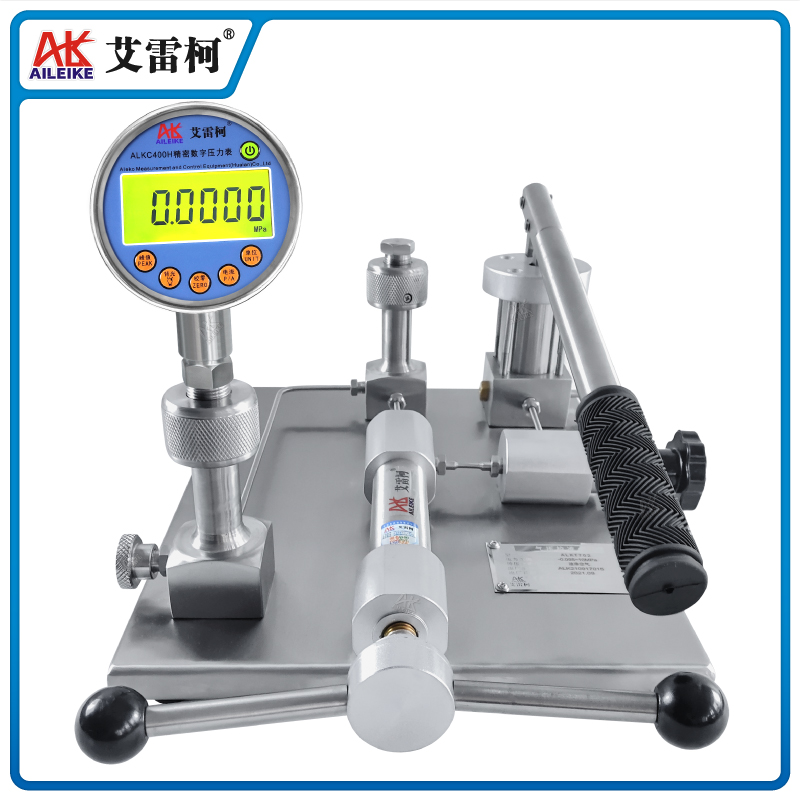 ALKT702TB 智能氣壓校準(zhǔn)臺
