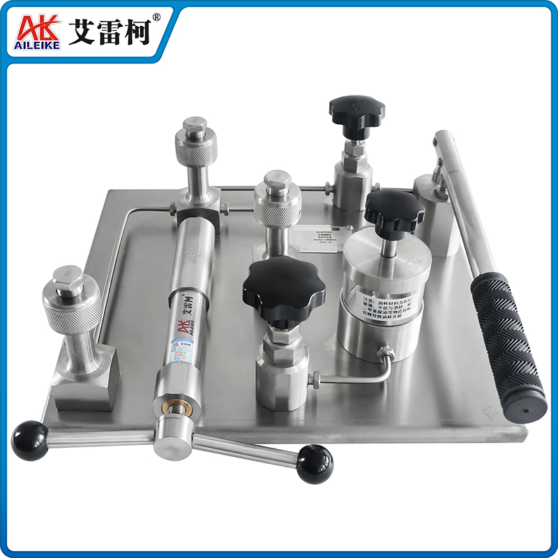 ALKT804液壓校準(zhǔn)臺(tái)