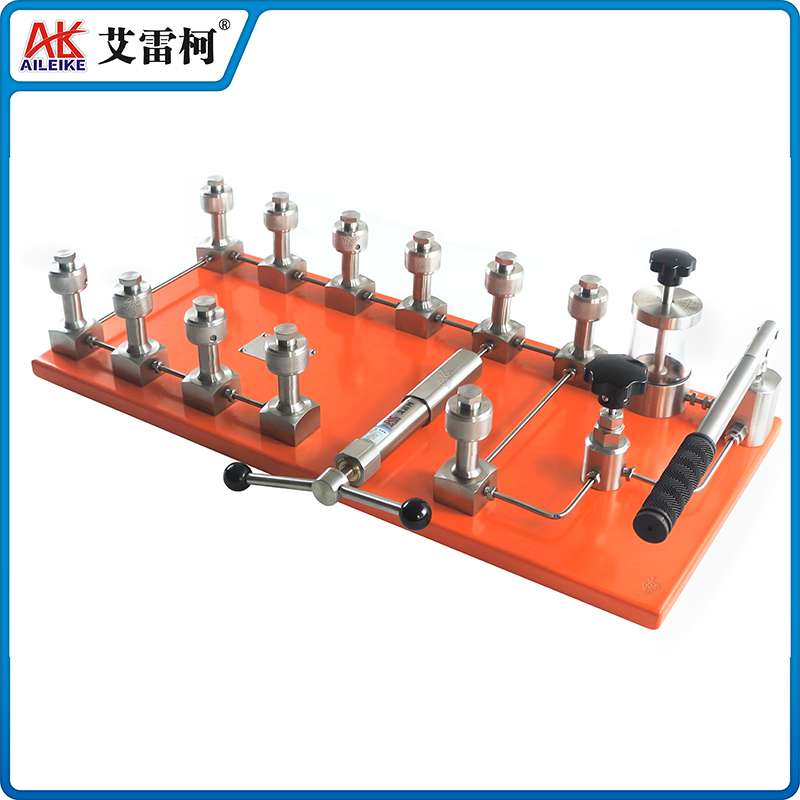 ALKT811液壓校準(zhǔn)臺(tái)