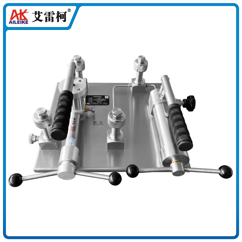 ALKT785 氣液兩用校準(zhǔn)臺(tái)